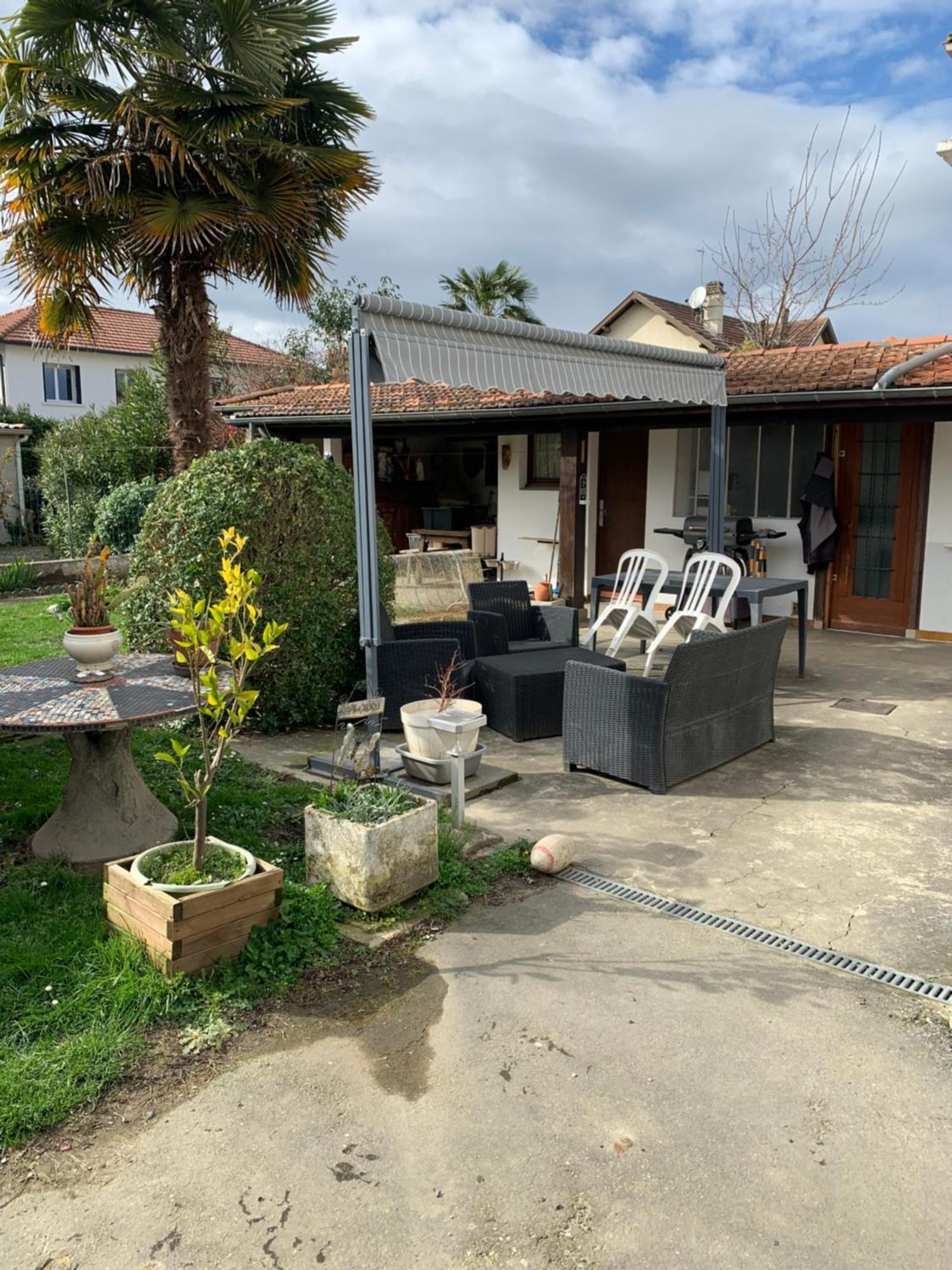Chez Line Et Francis Lägenhet Tarbes Exteriör bild